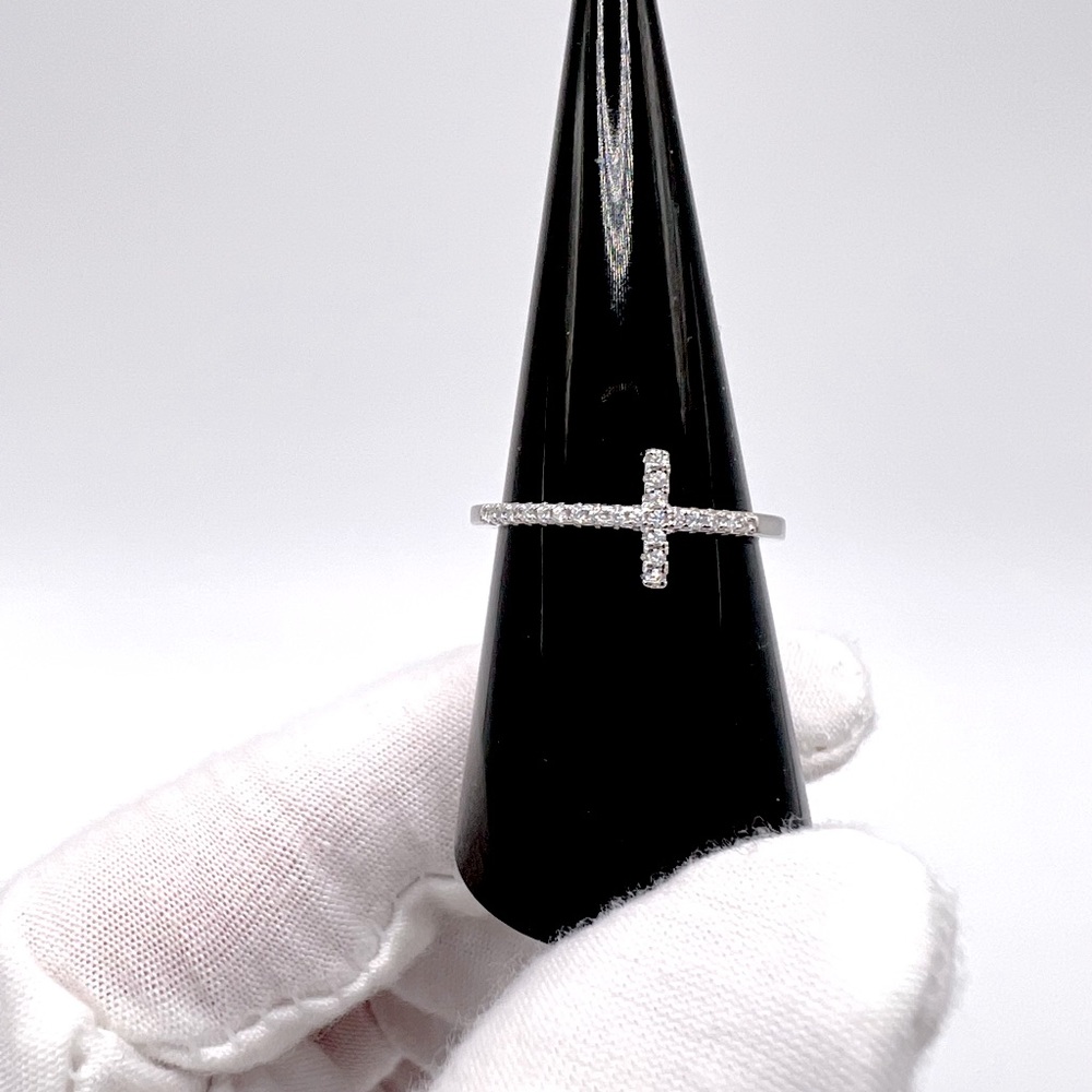 Sale $24 . 925 Sterling Silver Sideways Cz Cross Ring - Picture 3 of 17